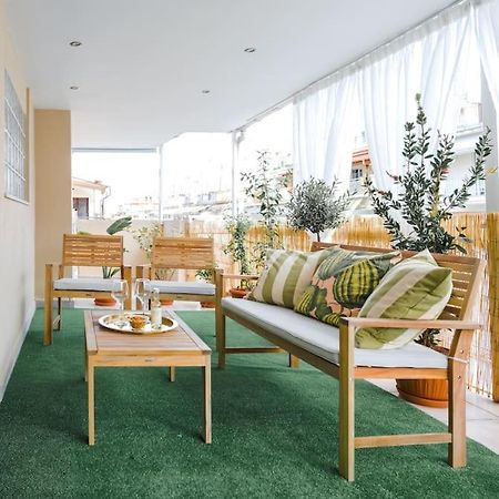Flowery Penthouse In City Centre Of Tesalónica Exterior foto